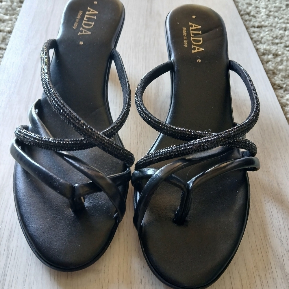 (#166) Bling Sandels Size 9.5